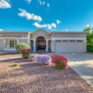 Your Perfect Find With Heated Pool , Phoenix United States